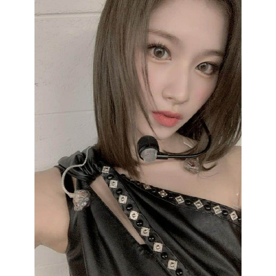 TWICEさんのインスタグラム写真 - (TWICEInstagram)「블랙샤🖤 & 핑리샤🎀」12月26日 17時56分 - twicetagram