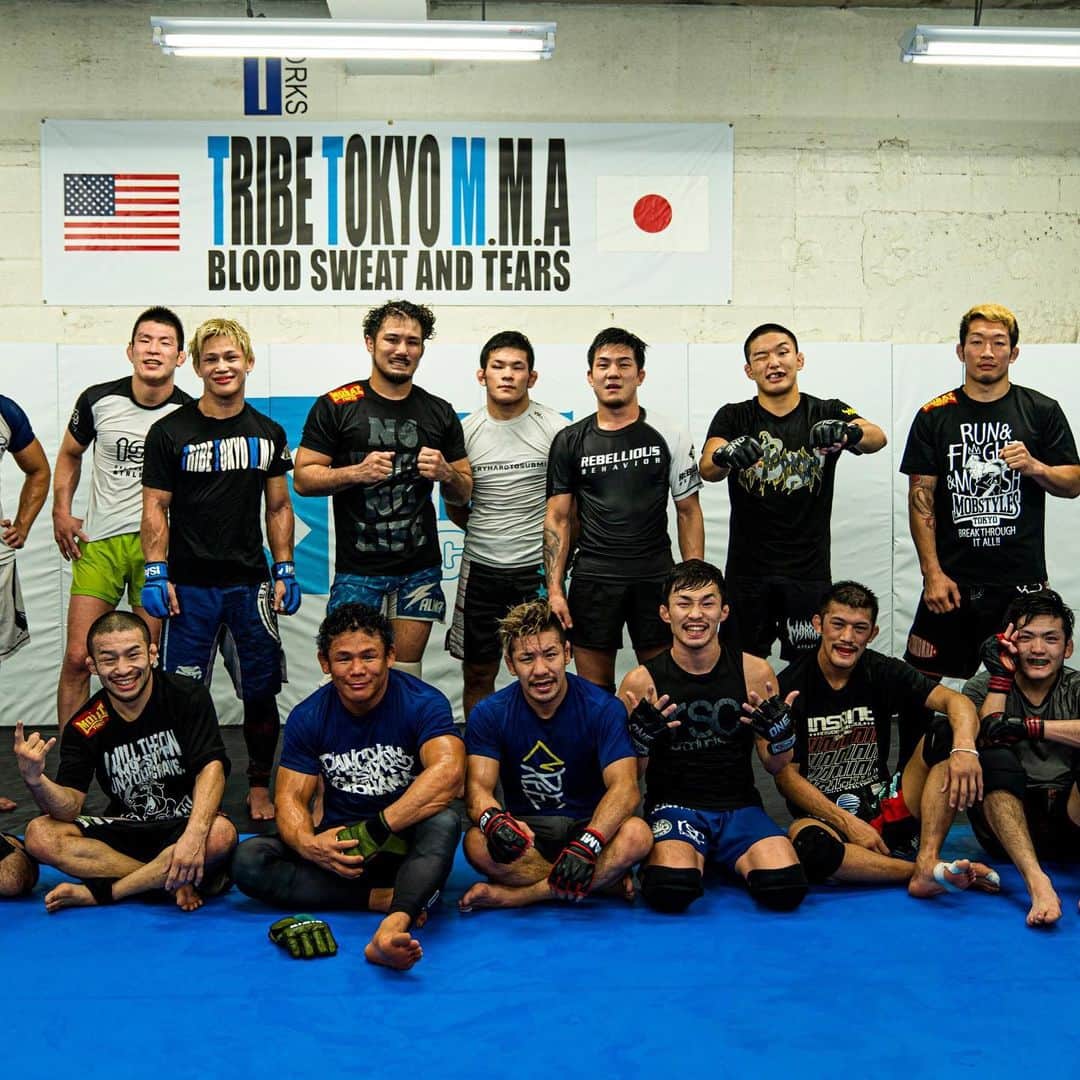 青木真也のインスタグラム：「年内プロ練習おしまい。#青木真也 #shinyaaoki #onechampionship #格闘技」