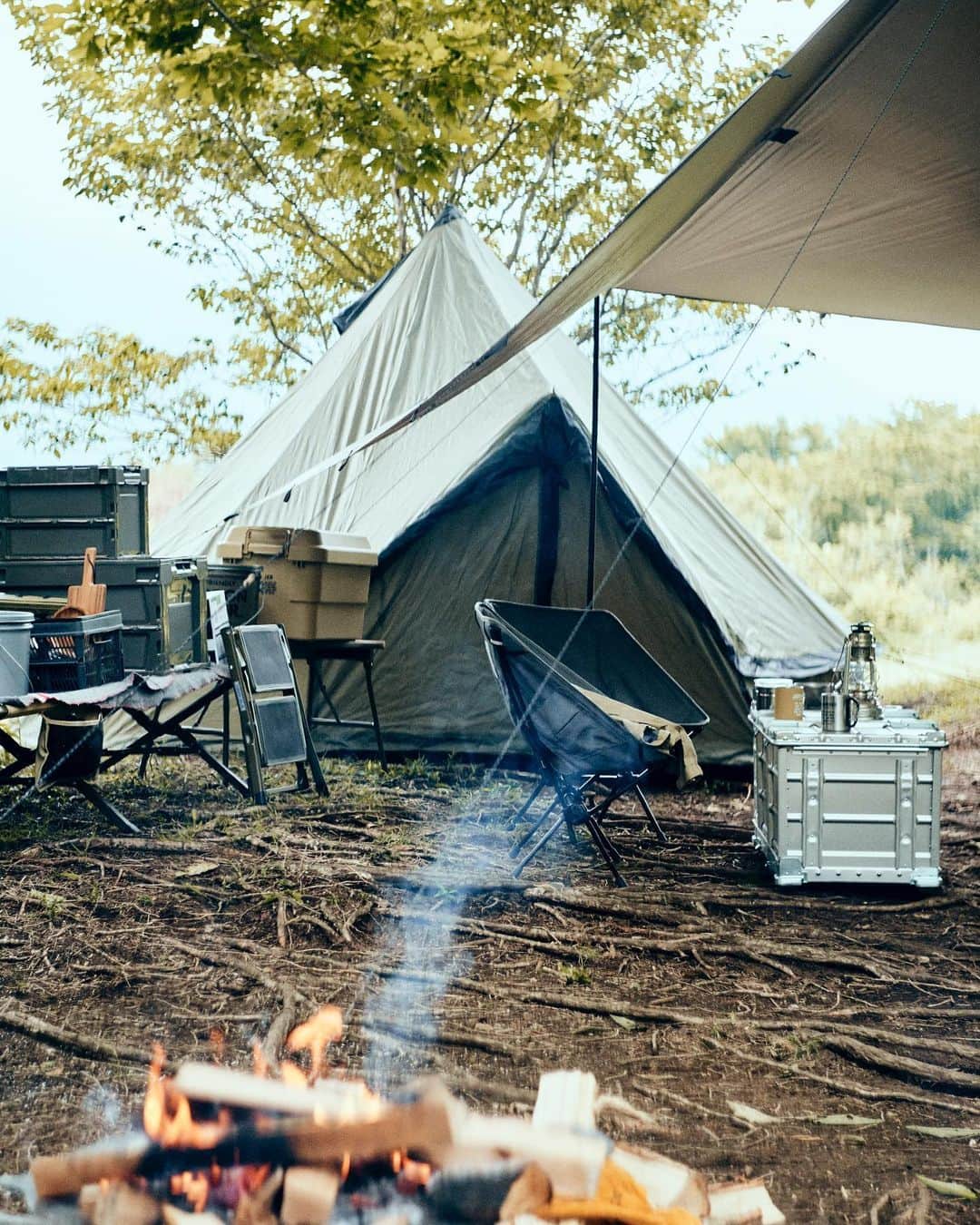 JACK&MARIE / ジャックアンドマリさんのインスタグラム写真 - (JACK&MARIE / ジャックアンドマリInstagram)「. . TACTICAL CAMP . #jackandmarie #ジャックアンドマリー #autumn #outdoor #camp #camping #campgear #tactical #camping #campingout #campsite #アウトドア #冬キャンプ #wintercamping」12月26日 18時28分 - jackandmarie_official
