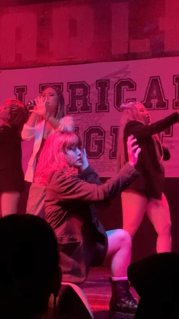 Licanaのインスタグラム：「〜BIBI〜 @natsumi.728 @reina0209xx @kana__okada @maitsuu13 . 🎥2019.12.22 LYRICAL NIGHT @clubharlem . . . #rescueme #Licana #2019 #singer #LIVE #JAPINA #JAPAN」