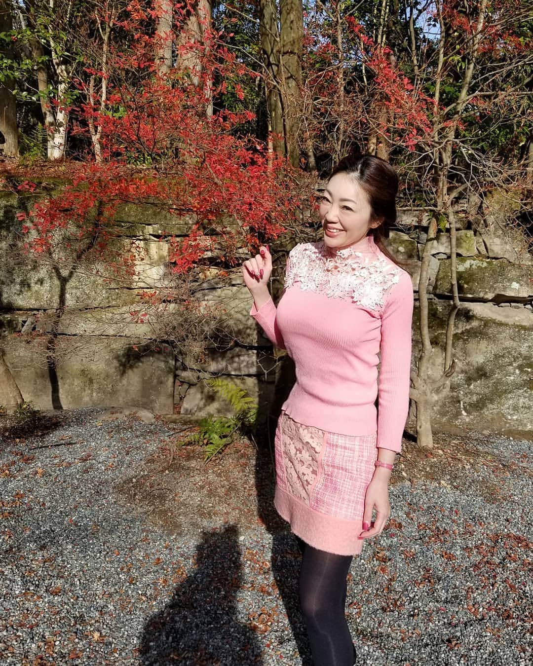 のインスタグラム：「今年のクリスマスはアマン京都に行って来ました❤😊 非日常とはこの事だと思った  お部屋のお風呂も良かったし、アマン京都全体の雰囲気も空気間も素晴らしい アマン京都は自然の中の贅沢な空間です すごく幸せな時間でした こちらは作ると決まってオープンまで20年かかったらしいです。価値あるホテルです  #2019年クリスマス #アマン京都 #amanjunkies　#amankyoto #軽井沢　っぽい #非日常 　#japan #aman  #和の心  #lovekyoto  #ありがとう　#happyday  #christmas」