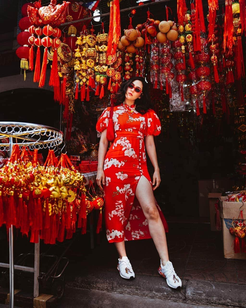 Araya Alberta Hargateさんのインスタグラム写真 - (Araya Alberta HargateInstagram)「Not over with x'mas yet but also anticipating for the Chinese new year 🧧 #adidasthailand #adidasRunning #ULTRABOOST Chinese New Year  #createdwithadidas」12月26日 10時25分 - chomismaterialgirl