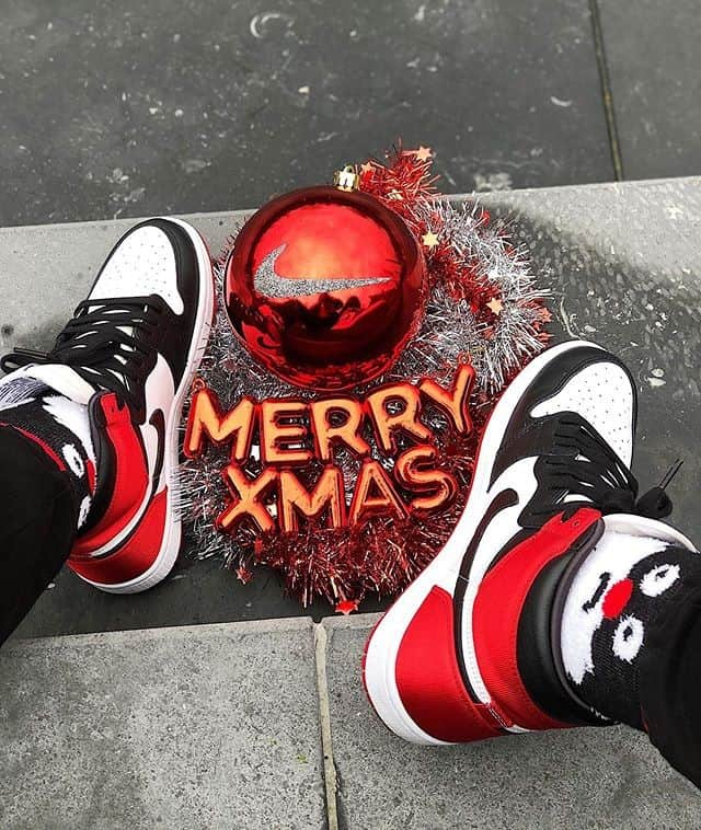 Nice Kicksさんのインスタグラム写真 - (Nice KicksInstagram)「What’s the best Christmas present you got today?⚫️🎄🔴 📸// @amdijkstra1403」12月26日 10時30分 - nicekicks