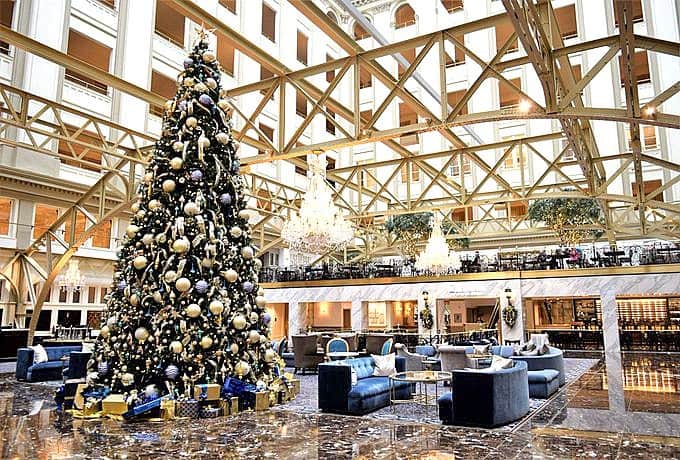 トランプ・ホテルさんのインスタグラム写真 - (トランプ・ホテルInstagram)「‪From our @TrumpHotels family to yours, Merry Christmas 🎄‬」12月26日 10時37分 - trumphotels
