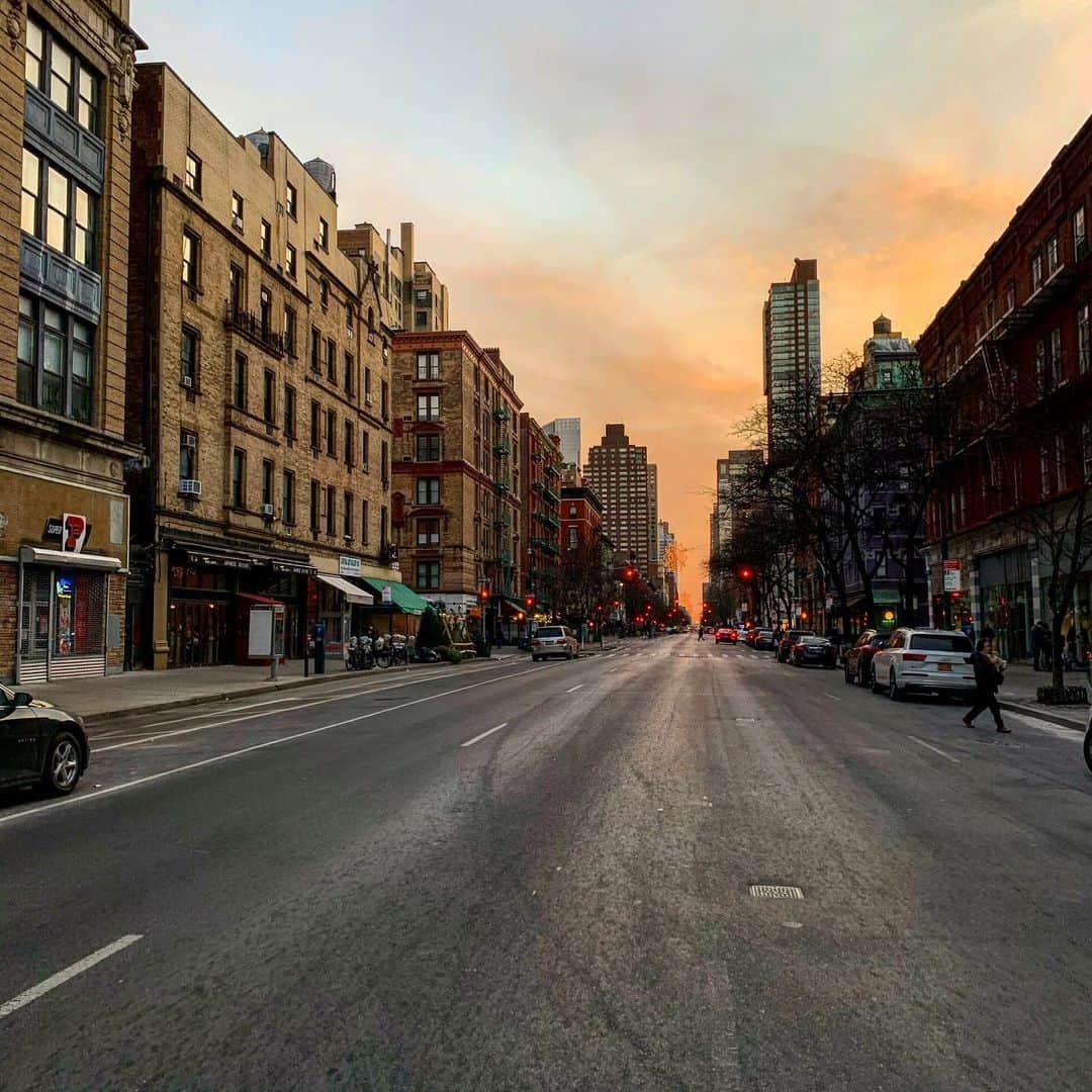 JULIEN D'YSさんのインスタグラム写真 - (JULIEN D'YSInstagram)「#ghostcity #newyork #16:30pm so strange & beautiful #peace of christmas day #25.12.19 #gotham#colombusavenue」12月26日 10時53分 - juliendys