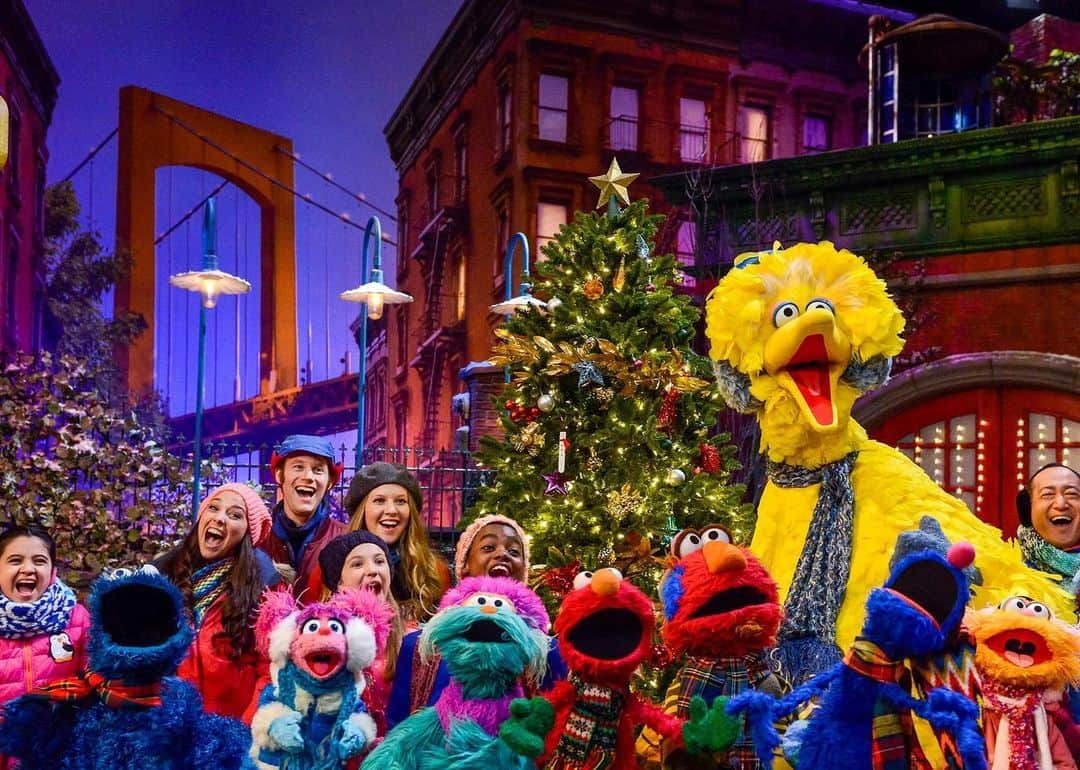 セサミストリートさんのインスタグラム写真 - (セサミストリートInstagram)「Merry Christmas to all and to all a good night!」12月26日 12時00分 - sesamestreet