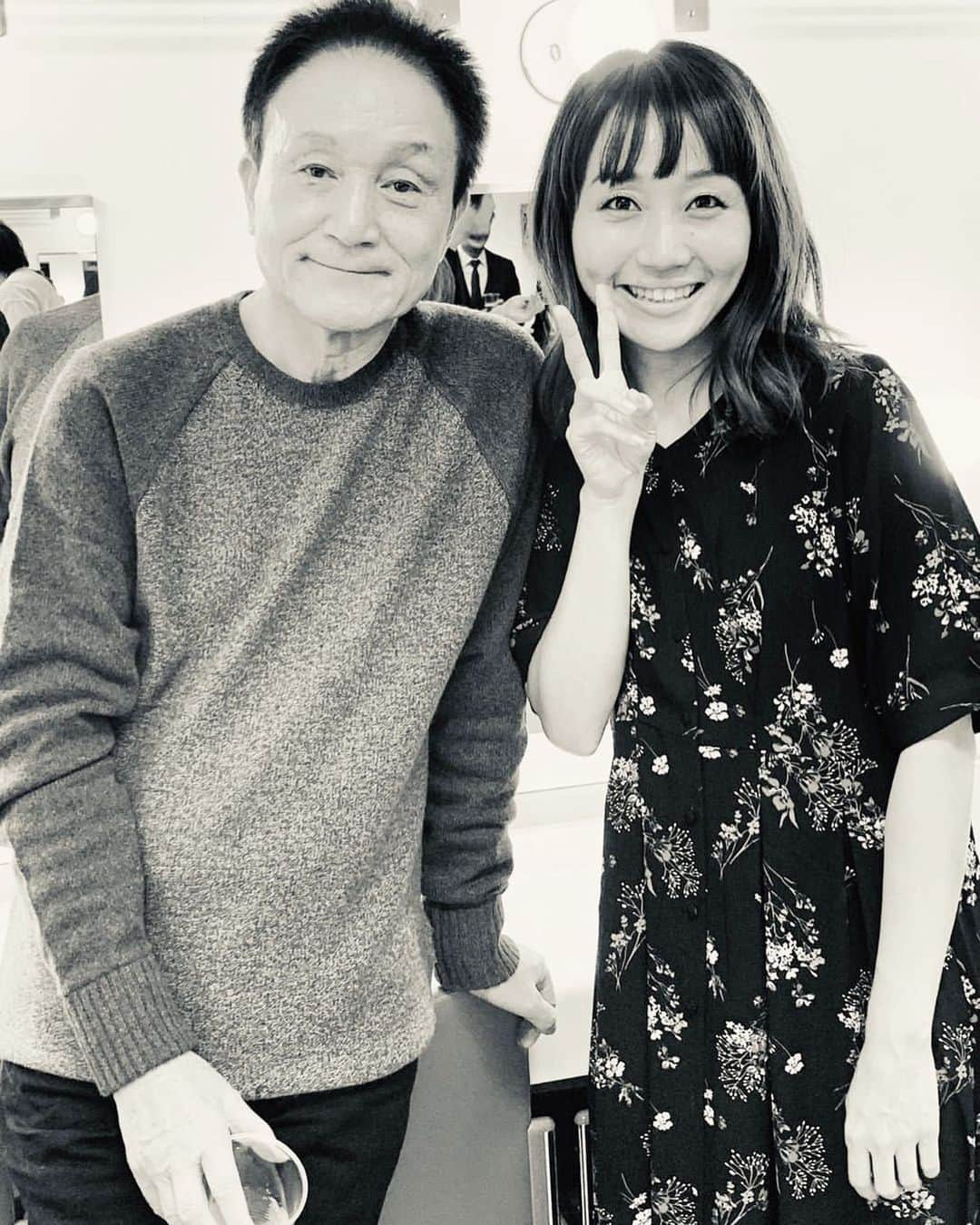 矢井田瞳さんのインスタグラム写真 - (矢井田瞳Instagram)「音楽を続ける上で、小田和正さんと過ごす時間は、私にとって大きなご褒美の一つであり、まだまだがんばるぞと思わせてくれるとても大切なものです。 今回もたくさんの音楽の歓びと学びをありがとうございました！  #クリスマスの約束 #小田和正さん」12月26日 12時23分 - hitomi_yaida