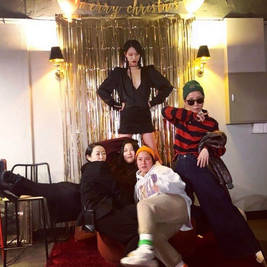 ソラ・チョイさんのインスタグラム写真 - (ソラ・チョイInstagram)「I am a queen of this party 💃🏻」12月26日 12時42分 - sola5532