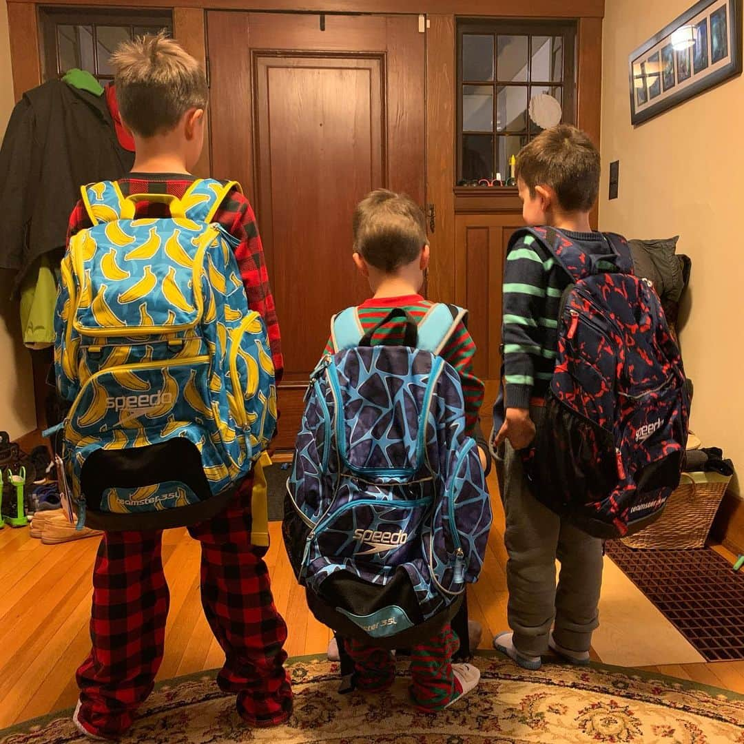 ネイサン・エイドリアンのインスタグラム：「Santa knows @speedousa has the best gear for swimming and gave my nephews everything they need for the upcoming summer season! Happy holidays to all!」