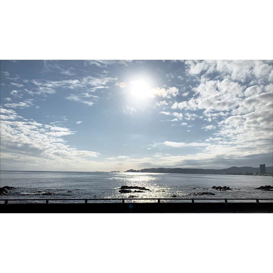 栗原恵さんのインスタグラム写真 - (栗原恵Instagram)「🌰 素敵な人たち👨🏻👩🏻👦🏻🐶 素敵な場所🏄‍♂️ 素敵な景色🌊 ・ ・ 最高なお時間をありがとうございました♡ ・ ・ #regalosurf  #twofoursurf_  #鴨川」12月26日 18時50分 - megumi_kurihara_official