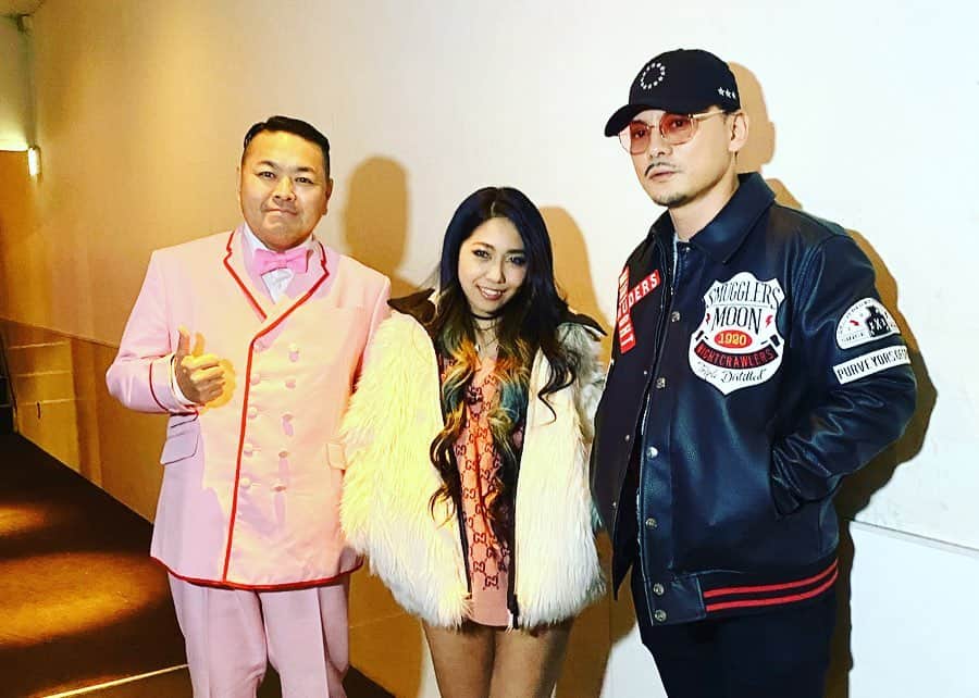 SPICY CHOCOLATEのインスタグラム：「✴︎ 🎅🎄🍗🍑🎁 #SABISHINBOnight #DJKAORI #ダイノジ #忍野さら #CYBERJAPANDANCERS #甘えちゃってSorry #サガミオリジナル #DJlife #SPICYCHOCOLATE @sabishinbonight」