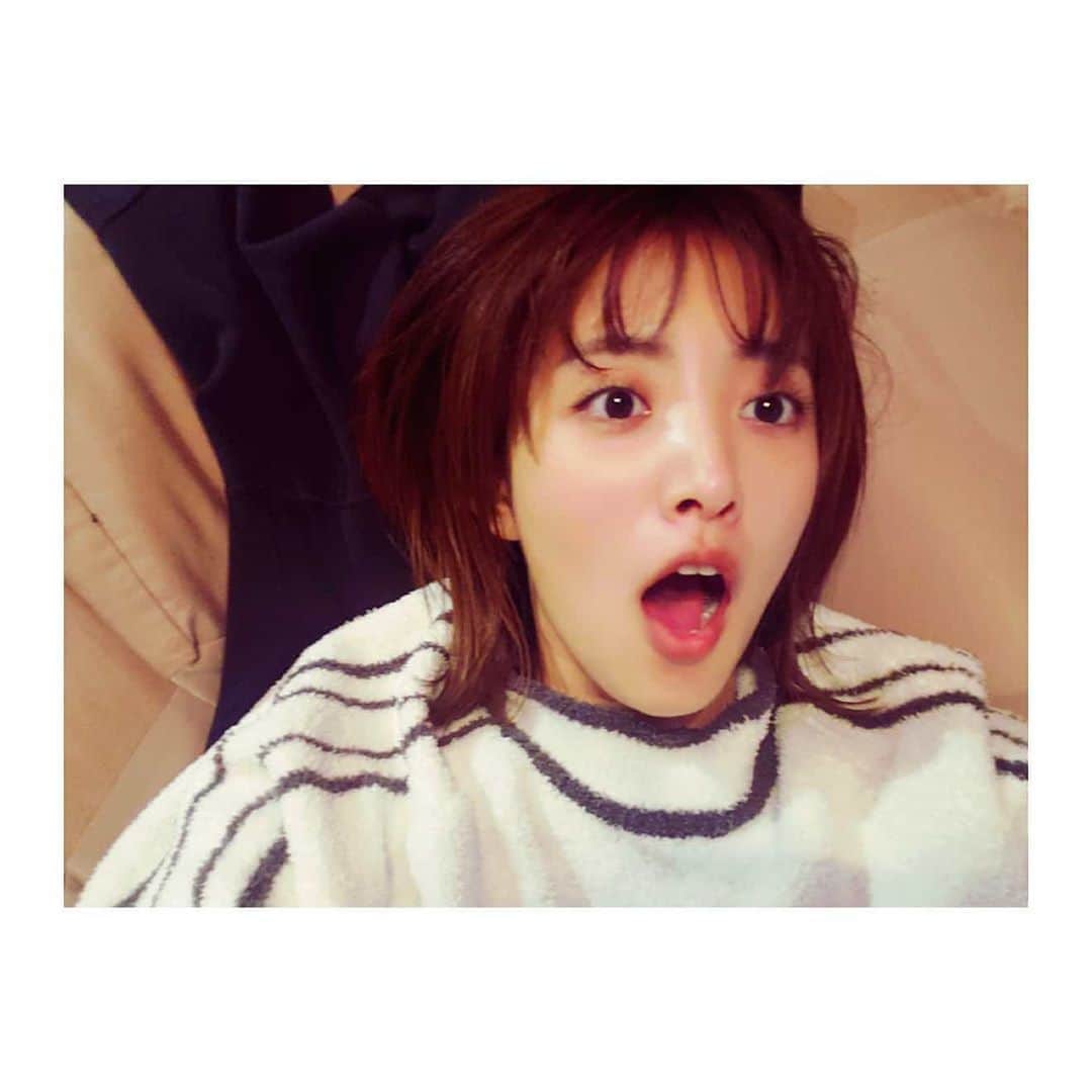 夏菜さんのインスタグラム写真 - (夏菜Instagram)「仕事納めしてうれしくてテンション上がってる顔。笑 ひゃー、こらからこむぎとゆっくりまったりします🐶♥️ うれしみしみ染み。」12月26日 14時38分 - natsuna_official