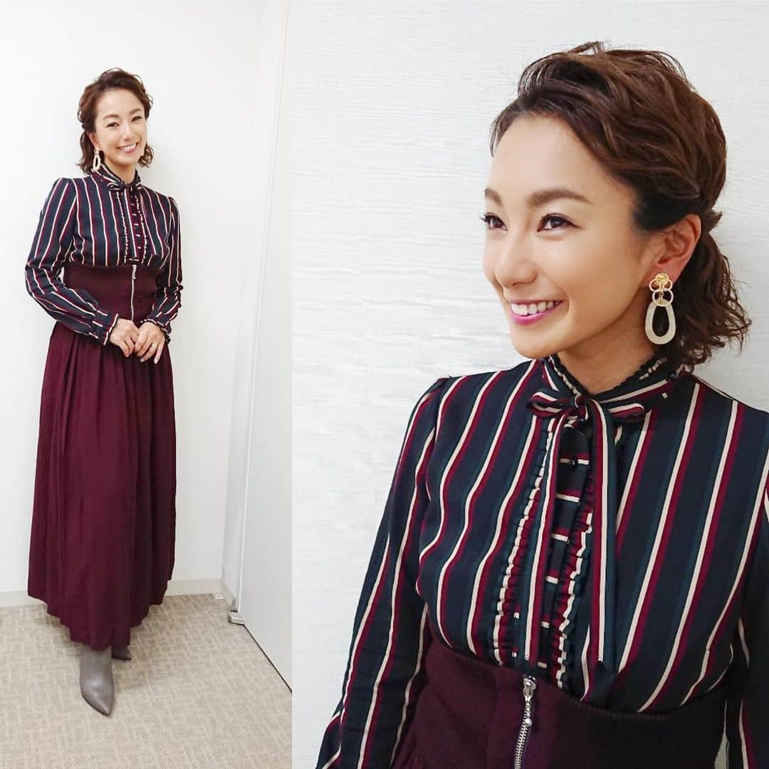 三船美佳さんのインスタグラム写真 - (三船美佳Instagram)「🕓 今から放送でーす🥰 テレビ東京 『よじごじDays』 2019.12.26(木) 生放送 15:40～17:20  ブラウス、スカート @middla_official #middla  ピアス @leange_pippi #貼るだけピアス#貼るだけピアスpippi#leange#ルアンジュ  ブーツ @dianashoespress #ダイアナ」12月26日 15時30分 - mikamifune_official