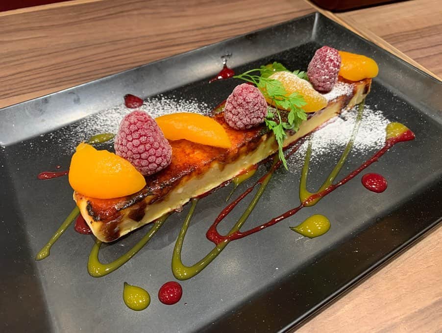 のインスタグラム：「↩︎ . 俺のイタリアン好き🥺 コスパ最強！ . . . #俺のイタリアン#イタリアン #ウニ#海老#フォアグラ#牛フィレ肉 #アイスカタラーナブリュレ  #コスパ最強#美味しい #食べること好き #イチナナ#イチナナ公式ライバー  #イチナナ公認ライバー#自由人 #サロモ#サロンモデル #iggood#igfollowing #likeme#followme」