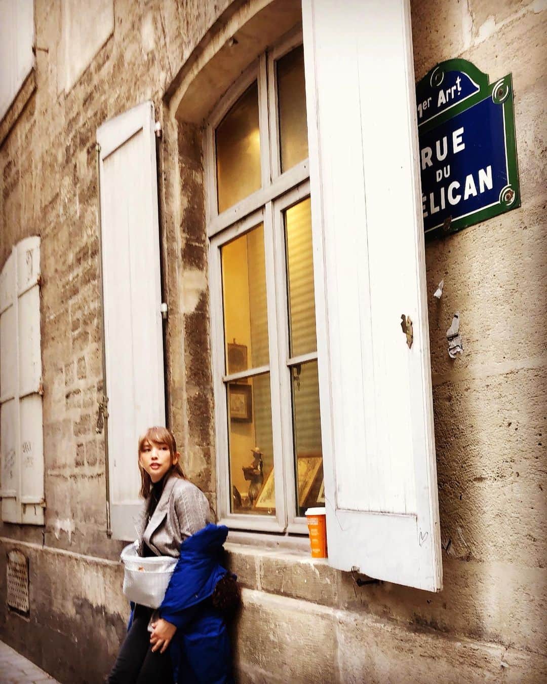 かねさだ雪緒さんのインスタグラム写真 - (かねさだ雪緒Instagram)「街中散歩… 可愛いお店で朝カフェしました💕 #ストーリーもみてね #フランス旅行#Paris#カフェ」12月26日 15時51分 - yukiokanesada