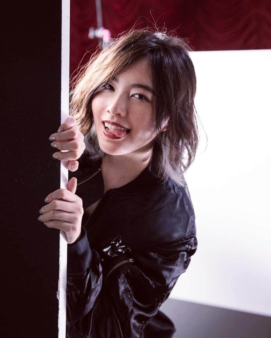 松井珠理奈さんのインスタグラム写真 松井珠理奈instagram ぺろり Whoareyou 黒