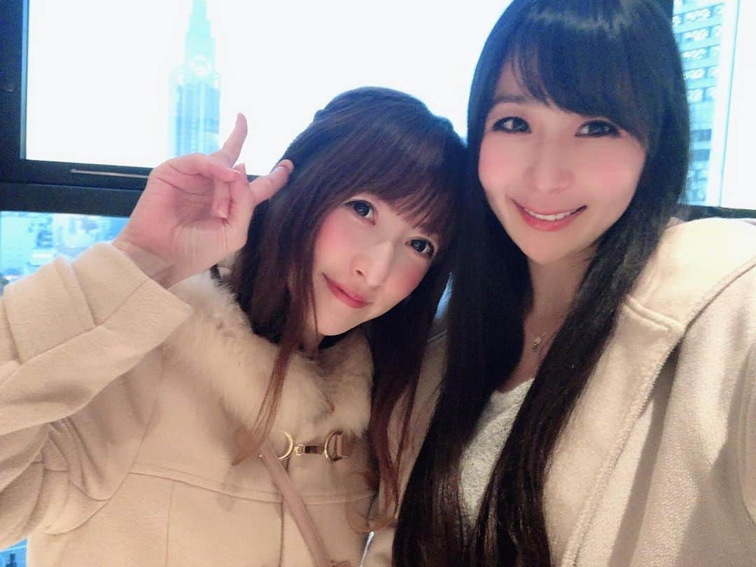 雨宮奈生さんのインスタグラム写真 - (雨宮奈生Instagram)「こないだかなみんとお茶した♡ 女子トーク！  #香波 #RQ #雨宮奈生 #グラビアアイドル  #ootd #girlstalk #fashion #lovely #friends」12月26日 16時18分 - naoamamiya