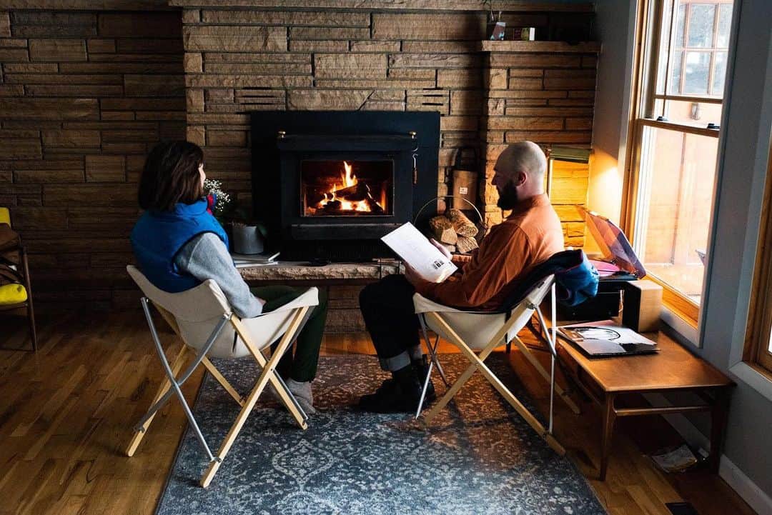 Snow Peak USAさんのインスタグラム写真 - (Snow Peak USAInstagram)「Don't miss your opportunity to win the coziest fireside set-up! Our sweepstakes with @topodesigns, @gorumpl and @vinylmeplease ends tomorrow! The winner will receive $1400 in prizes. Enter through link in stories.」12月27日 2時27分 - snowpeakusa
