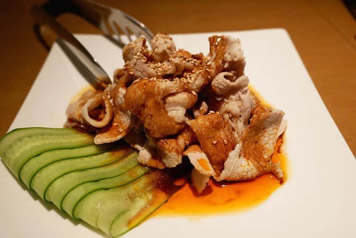 福岡グルメ 福岡ランチ「デビログ」さんのインスタグラム写真 - (福岡グルメ 福岡ランチ「デビログ」Instagram)「須崎町にある中華料理の名店『星期菜』に伺った。 前回はコース料理だったが、今回はアラカルトにしてみた。 やっぱりここは何を食べても美味いので間違いないよ😋👌 詳細はデビログの過去記事を参考にしてください。 ここの場所では年末までの営業と聞いていたが、しばらく延期になったようだ。これは嬉しいお知らせやね👍 オーナーシェフの谷口さん！ご馳走様でした。来年も宜しくお願いします🙇🏻‍♂️ 年末は28日まで、年始は6日からの営業です。 . メニュー、他pic、内観などは「デビログ」に掲載しています。 サイトを見る場合はブラウザで「デビログ」で検索👉 . #星期菜 （セイケイツァイ） #福岡市博多区須崎町 4-19 092-282-6688 11:30～14:00 17:30～22:00 22:00～1:30 要予約 日曜日定休 . ♦️福岡グルメ 福岡ランチを検索できるブログ は「デビログ」で検索👉 ♦️マニアックな情報や本当に美味しいお店情報なら「もっとデビログ」で検索👉 . #須崎グルメ #須崎ランチ #福岡中華 #福岡中華料理 #福岡 #博多 #fukuokapics #fukuoka #fukuokacity #hakata #fukuokarestaurant #fukuokagourmet #IGersJP #ig_japan #福岡レストラン #福岡飲食店 #福岡グルメ #福岡ランチ #福岡ごはん #福岡ご飯 #食べログ福岡 #福岡飯 #福岡食べ歩き #インスタグルメ」12月26日 18時55分 - devi_takahashi