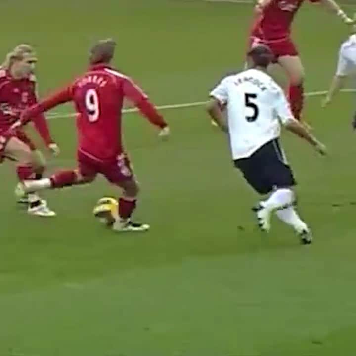 フェルナンド・トーレスのインスタグラム：「🎁 Boxing Day! 🔴⚽ @liverpoolfc #TorresLegacy #TBTorres」