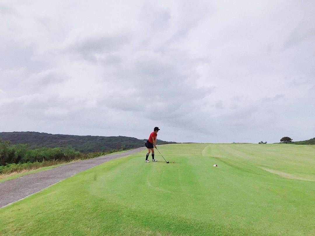 中村優さんのインスタグラム写真 - (中村優Instagram)「ざんねんながらもう水着の写真はないよ😉 グアムではゴルフもしました🏌️‍♀️遮るものがなさすぎてものすごい開放感🏝✨#優trip#優golf」12月26日 19時42分 - nkmr_yu