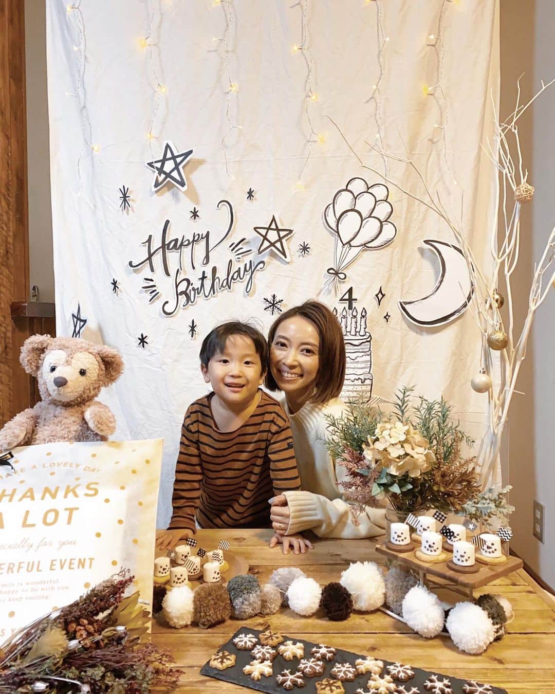 rats1316さんのインスタグラム写真 - (rats1316Instagram)「・ 2019.12.26 ・ Happy Birthday HARU 🎉🎁👦🏻 ・ ・ ・ 4歳になった波留👦🏻 目をキラキラさせて楽しい事や好きな事に集中する姿は見ていて頼もしいよ✨ ・ 素敵な1年にしようね🧚🏻‍♀️ 来年も力の限り母はお祝いするよ！ ・ ・ ・ #ママ#札幌ママ#北海道ママ#ママライフ#mamagirl#mamanoko#12月生まれ#4歳#子育て#男の子#男の子ママ#ベビフル#ママリ#コドモノ#コノビー#キズナ#こどものいる生活#happybirthday#誕生日#動物#party#1226#love#波留#料理#写真好きな人と繋がりたい#手作り#誕生日パーティー」12月26日 19時39分 - rats1316