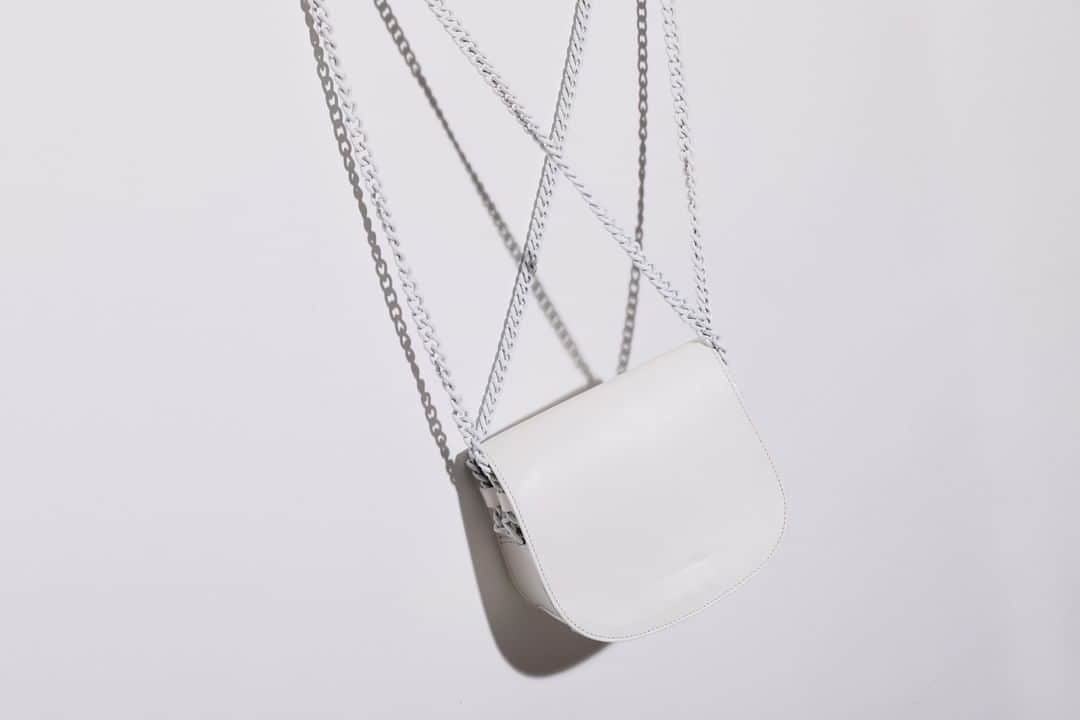 ビューティフルピープルさんのインスタグラム写真 - (ビューティフルピープルInstagram)「Shibuya PARCO -limited edition-  Last Call!⁠ white chain leather bag⁠ ⁠ #渋谷パルコ限定⁠⠀⁠ #渋谷PARCO⁠⠀⁠ #beautifulpeople⁠⠀⁠ #ビューティフルピープル⁠⠀⁠ #shibuyaparco⁠⠀⁠ #shibuya⁠⠀⁠ #parco⁠⠀」12月26日 20時05分 - beautifulpeople_officialsite