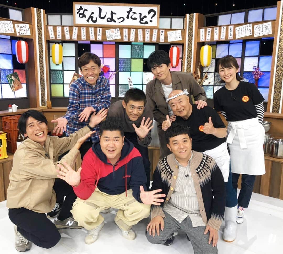 橋本真衣のインスタグラム：「. 今晩です。ぜひ🙄❤ . . #華丸大吉の2019今年はなんしよったと#博多華丸大吉 さん#ゴリけん さん#パラシュート部隊 さん#ケン坊田中 さん#寿一実 さん#深夜0時25分から放送です」
