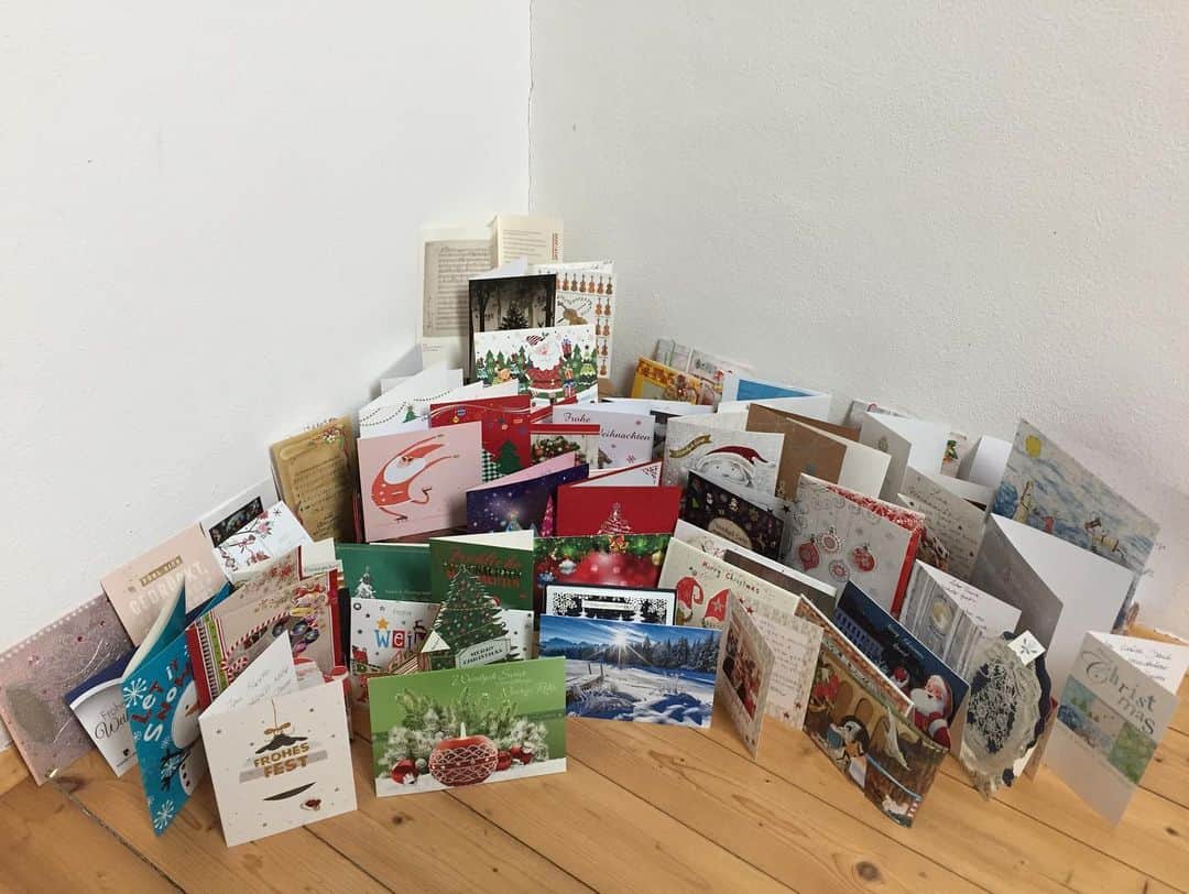 デイヴィッド・ギャレットさんのインスタグラム写真 - (デイヴィッド・ギャレットInstagram)「Danke für die vielen Geschenke, Karten und guten Wünsche ❤️ Thanks for all the presents, cards and best wishes ❤️ #christmas #presents #davidgarrett」12月26日 20時39分 - davidgarrettinsta