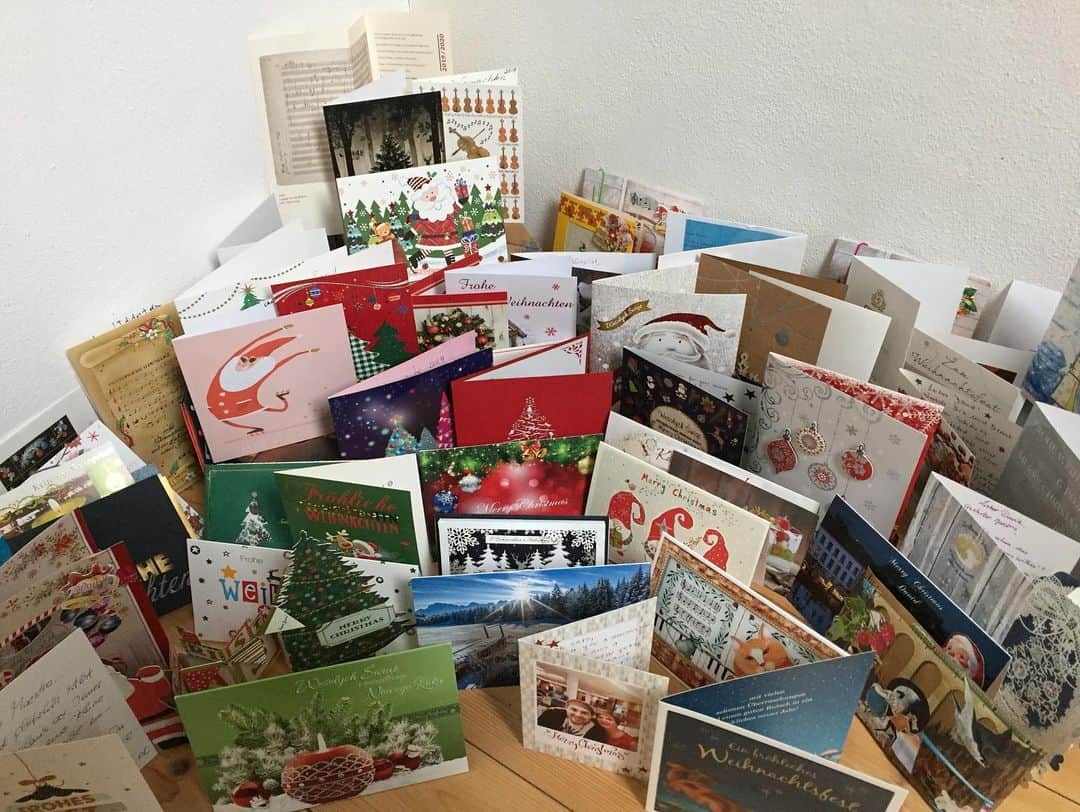 デイヴィッド・ギャレットさんのインスタグラム写真 - (デイヴィッド・ギャレットInstagram)「Danke für die vielen Geschenke, Karten und guten Wünsche ❤️ Thanks for all the presents, cards and best wishes ❤️ #christmas #presents #davidgarrett」12月26日 20時39分 - davidgarrettinsta