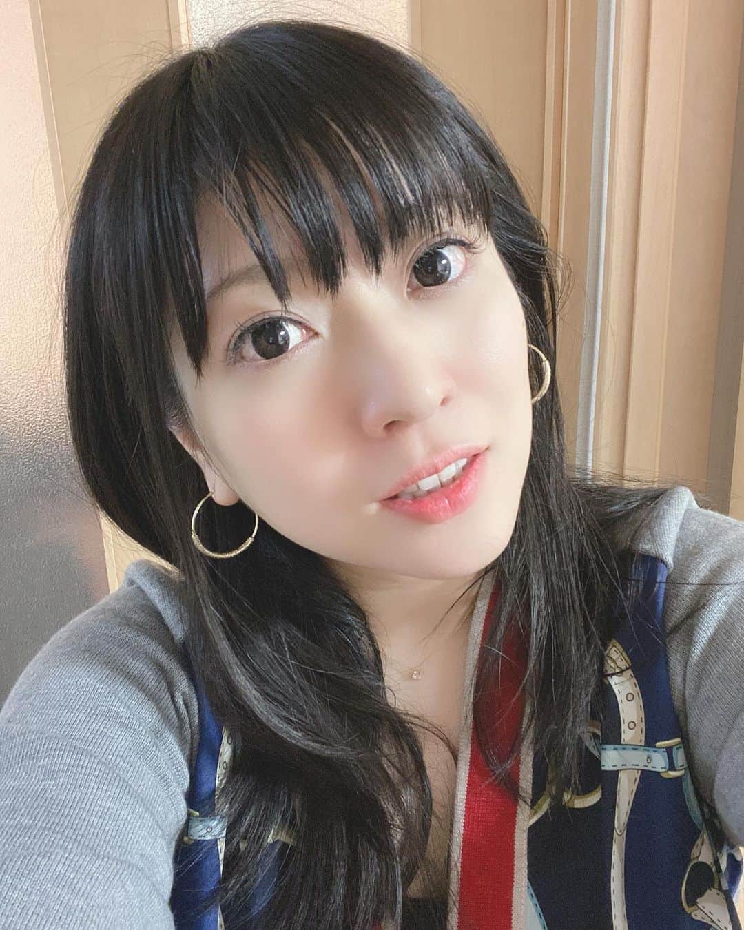 鈴華ゆう子のインスタグラム：「輪っかのピアス久々に買ってみた #ピアス」