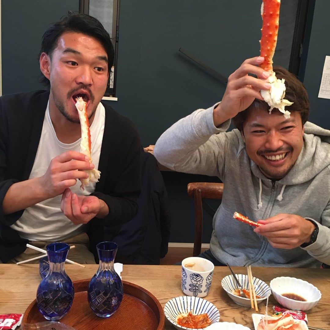 西嶋弘之さんのインスタグラム写真 - (西嶋弘之Instagram)「#忘年会#ギラヴァンツ北九州#ザスパ草津#おめでとう#現役っていいな#福田俊介#福森健太#みんながんばれー#健太も猫派#アビシニアン#ダイナソー#注目してください#ギラチャンネル#懐かしい」12月26日 20時58分 - hiroyukinishijima6