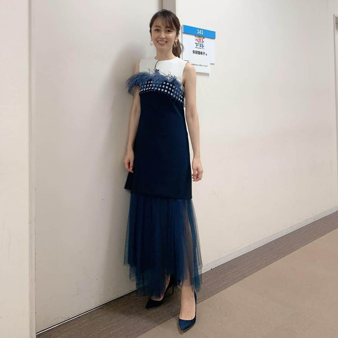 矢田亜希子さんのインスタグラム写真 - (矢田亜希子Instagram)「【オンエア】 2019年12月28日(土)21：00〜23：10 フジテレビ『世界ギャップ大調査！ベスト×ワースト』 #バラエティ番組#桂里奈ちゃんと一緒#ヘアメイクは#kuboki さん　衣装は @maisondeblanche  @vendomeaoyama_official」12月26日 21時18分 - akiko_yada