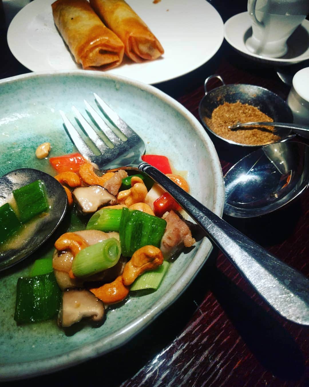 越中睦士のグルメインスタ