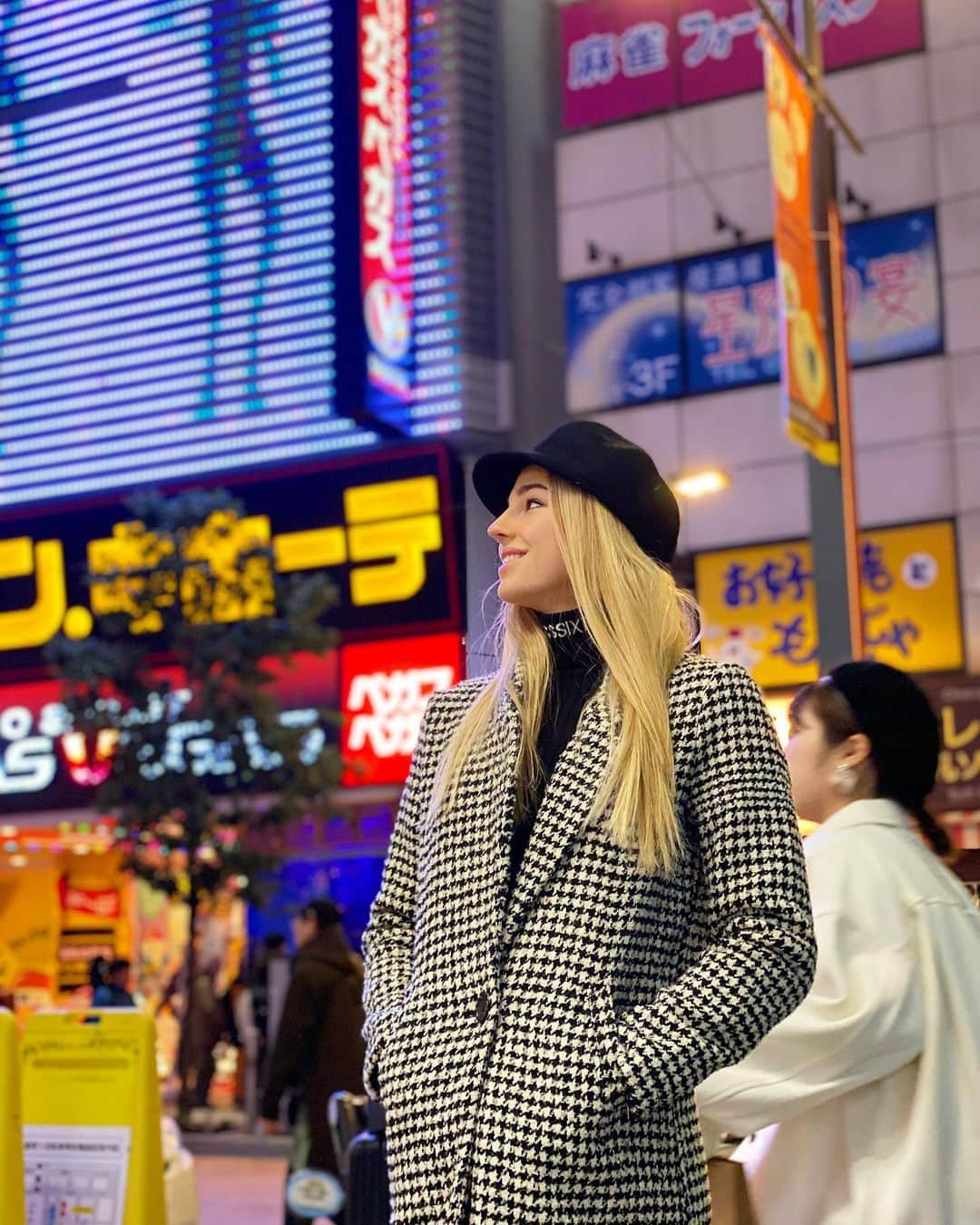 ダリア・ビロディドさんのインスタグラム写真 - (ダリア・ビロディドInstagram)「In Tokyo city again😍🎌🏙 #Japan #tokyo」12月26日 21時34分 - dariabilodid7