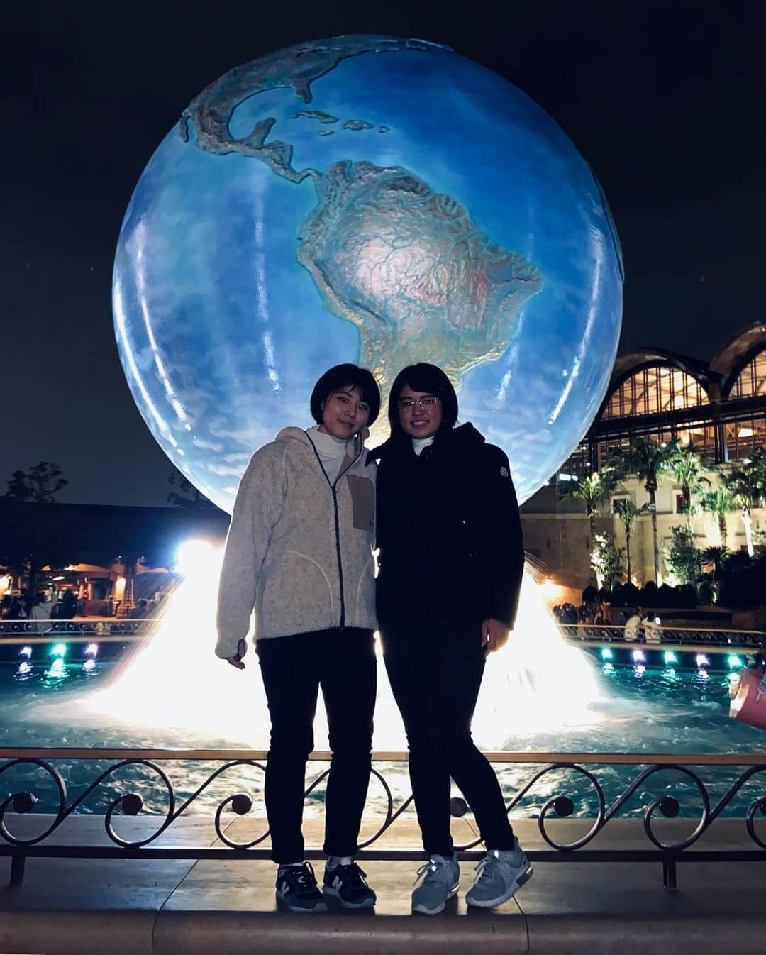 長野未祈さんのインスタグラム写真 - (長野未祈Instagram)「I WENT TO TOKYO DISNEY SEA🐭🌍 IT WAS AMAZING♡♡♡♡♡♡ 東京ディズニーシーに行ってきました！タワー・オブ・テラー2回乗れました👀やったね❤️ #1226 #happybirthdaymybro #turned14」12月26日 21時57分 - minorinagano