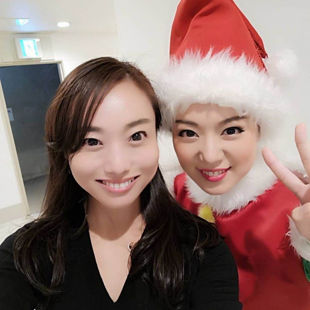 愛純もえりのインスタグラム：「華耀きらりちゃん、 八汐ゆう美ちゃん、 柑奈めいちゃん、 ご観劇ありがとうございました🚂 . . 同期が客席にいてくれると、めちゃめちゃ安心すんねん。❤️ . なんやろ、親でもない兄弟でもない、なんやろ？？笑 同期だ☺️ . #華耀きらり　ちゃん #八汐ゆう美　ちゃん #柑奈めい　ちゃん」