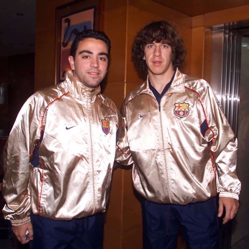 カルレス・プジョルのインスタグラム：「#tbt ¿De qué galaxia venimos? 😂😂. Which galaxy did we come from?」