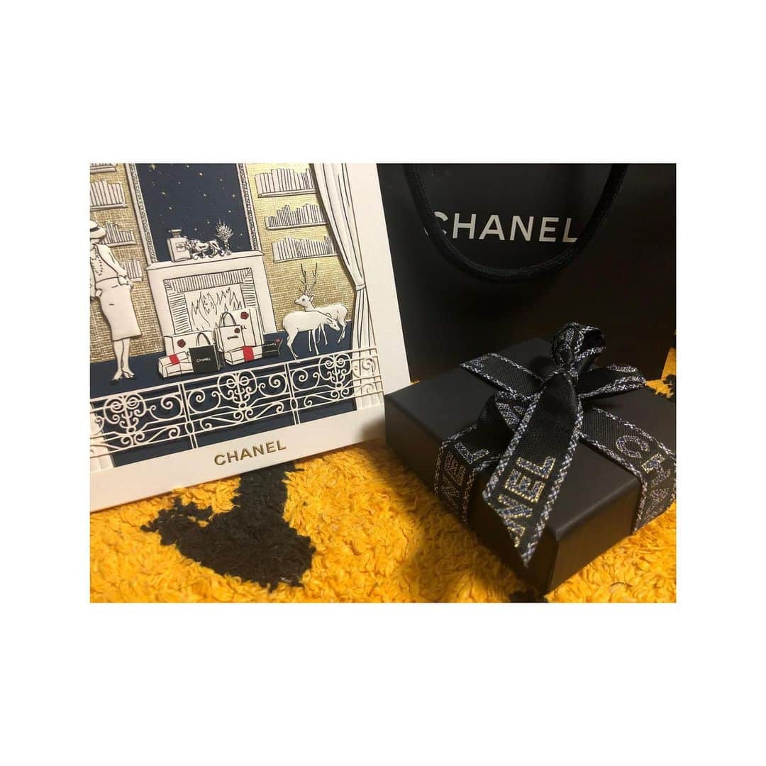 カン・スンユンさんのインスタグラム写真 - (カン・スンユンInstagram)「🎁 from @chanelofficial 🙏🏻 #협찬」12月26日 22時38分 - w_n_r00