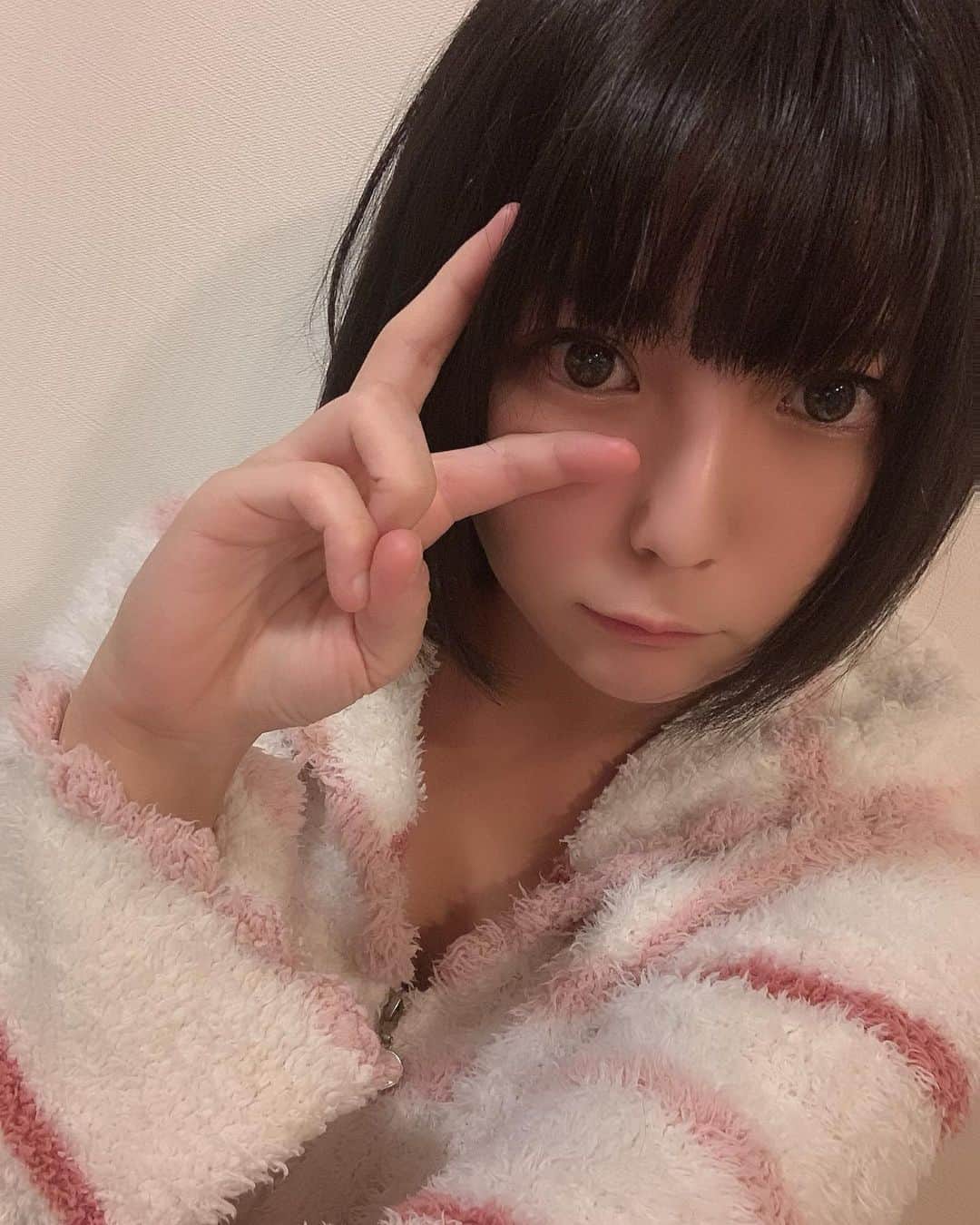 乃木蛍さんのインスタグラム写真 - (乃木蛍Instagram)「自撮りしました。 . selfie . . . . . . . #エスワン #S1  #乃木蛍 #乃木螢 #AV女優 #sexyactor #セクシーアイドル #自撮り女子 #自撮り #selfie #cute  #japanesegirl #Japanese #follow #粉我 #フォロー #ジェラピケ ...