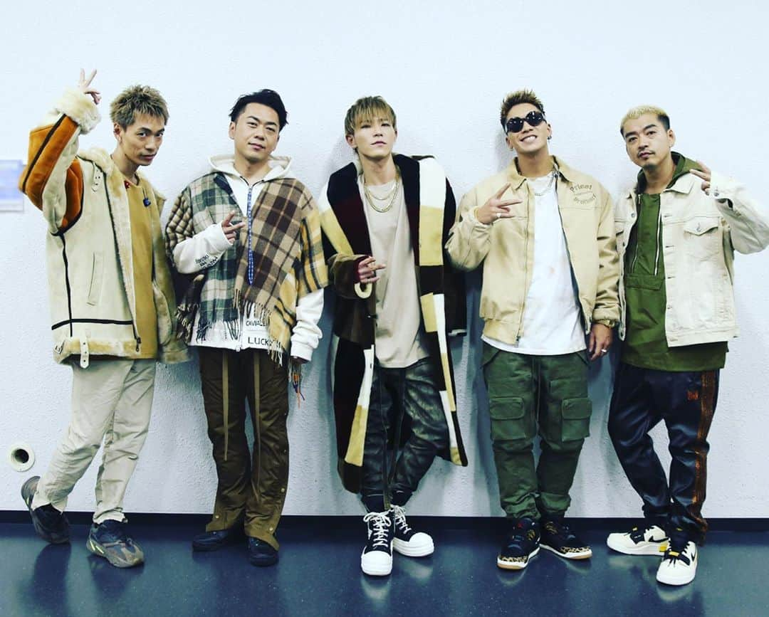 KAZUKIさんのインスタグラム写真 - (KAZUKIInstagram)「「HiGH&LOW THE WORST VS THE RAMPAGE from EXILE TRIBE 大ヒット御礼応援上映会 ＆ PREMIUM LIVE SHOW」シークレット出演させていただきました🔥とくダネ！から始まりとてもとても長い１日でしたが、ありがたき幸せです✨ありがとうございました‼️ #dobermaninfinity」12月26日 23時29分 - di_kazuki_official