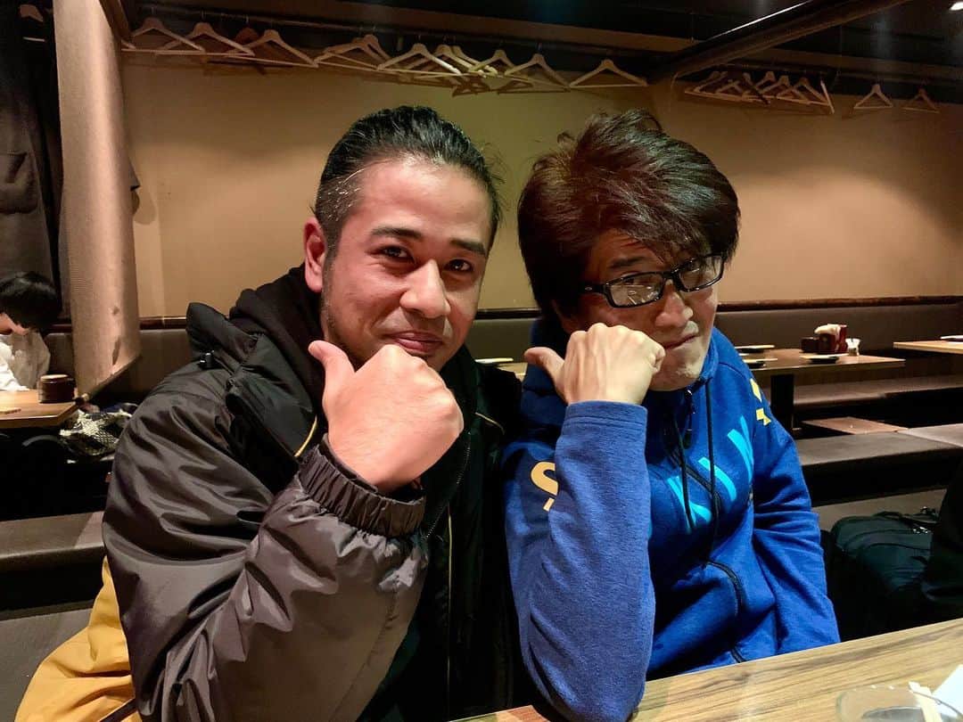 藤原佑介のインスタグラム：「本日は収録の後に村石道場の忘年会！ 師匠に日頃の感謝を伝えるいい機会。」