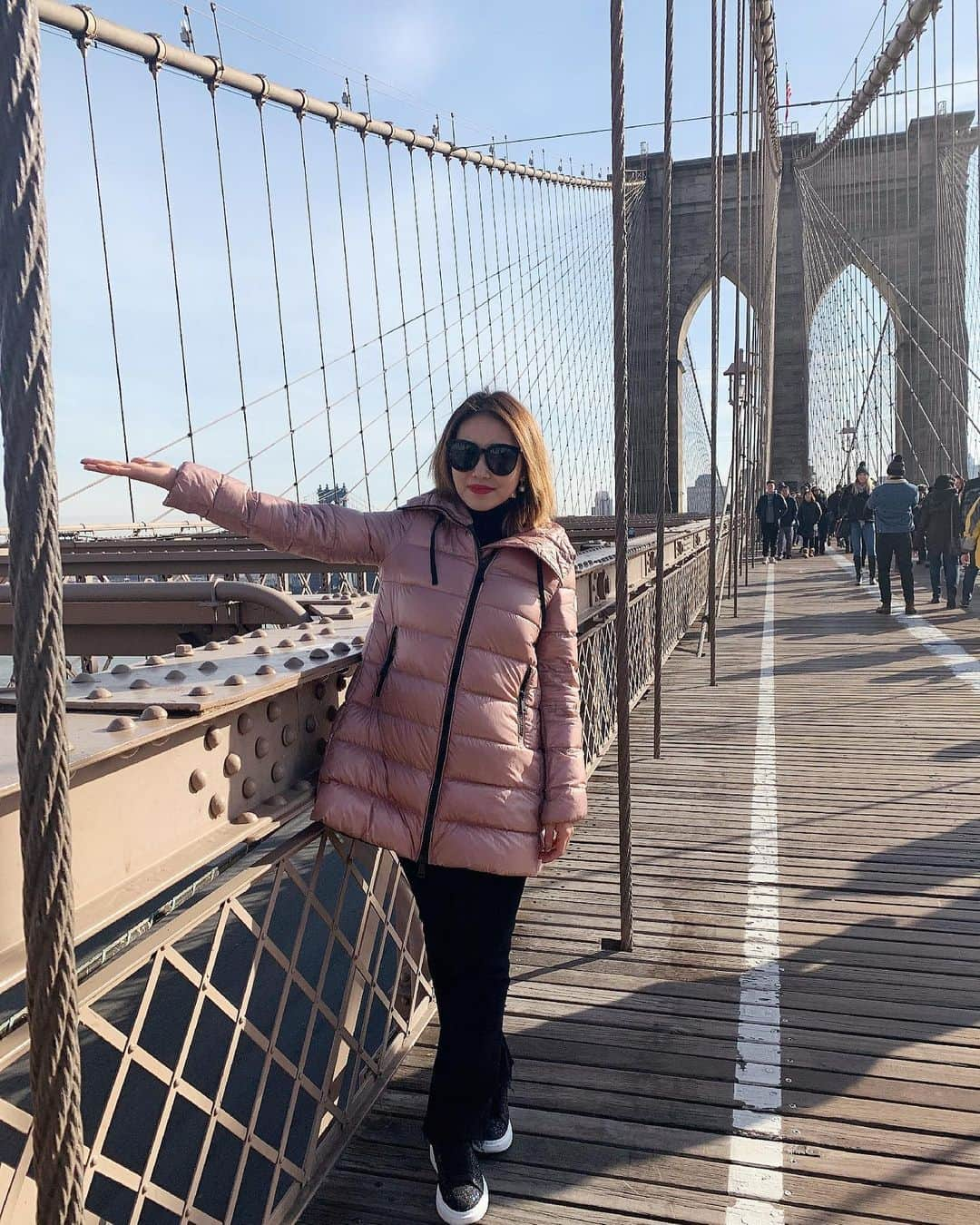 耿冰娃さんのインスタグラム写真 - (耿冰娃Instagram)「游客照打卡~Brooklyn Bridge！🌉」12月26日 23時56分 - bingwa_fairy