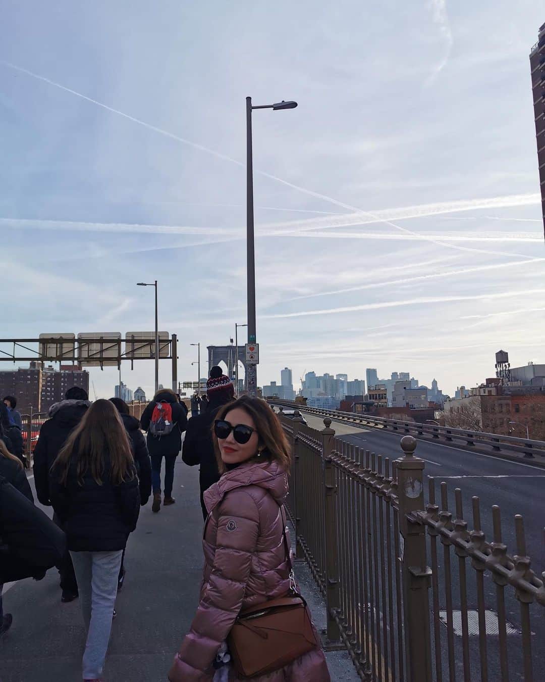 耿冰娃さんのインスタグラム写真 - (耿冰娃Instagram)「游客照打卡~Brooklyn Bridge！🌉」12月26日 23時56分 - bingwa_fairy