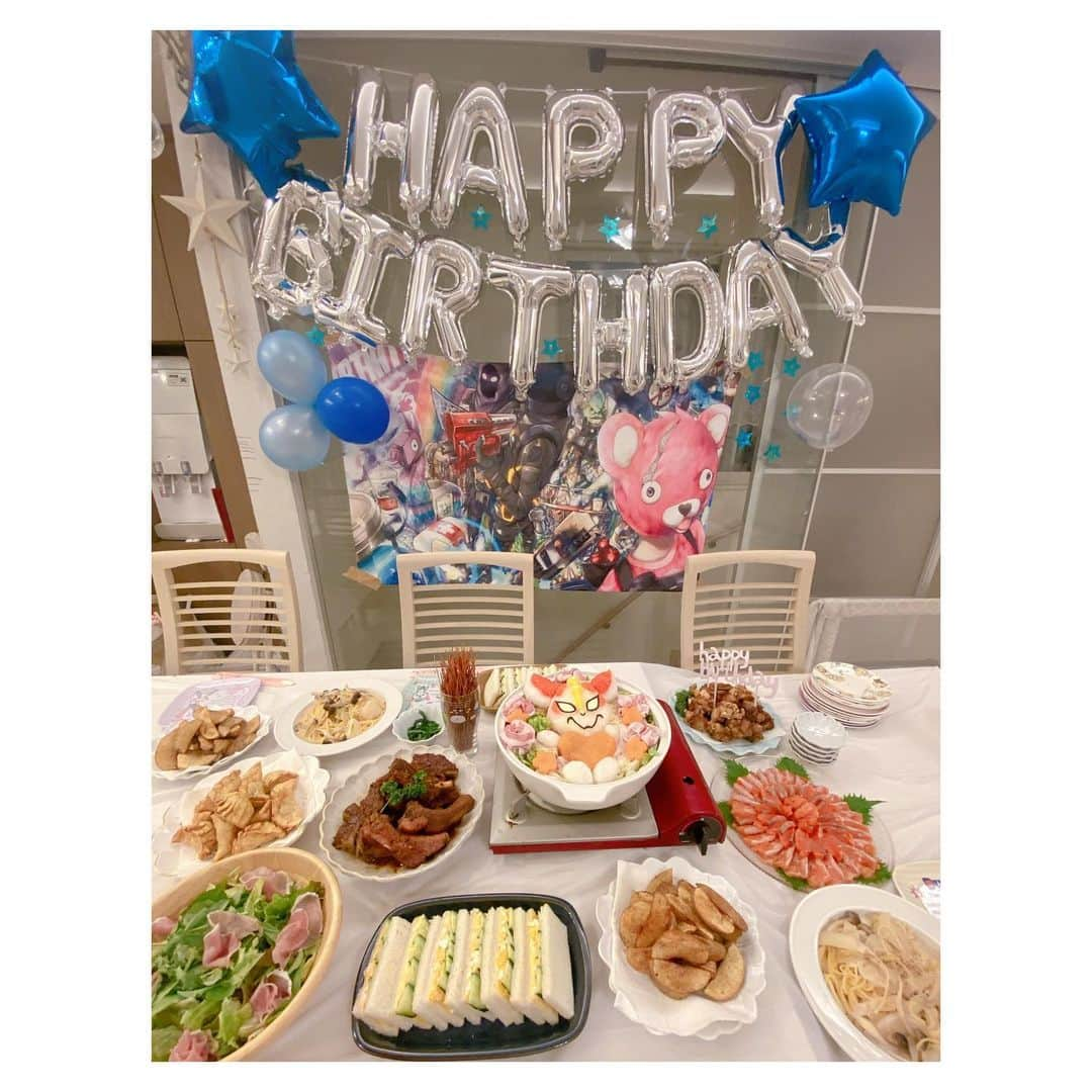 辻希美さんのインスタグラム写真 - (辻希美Instagram)「誕生日メニューは青空の好きな物ばかりにしました😁💕💕👍 👉swipeしてね💕  #青空 #9歳 #birthday #🎂💕 #夕飯メニュー #好きな物だらけ #❤️」12月27日 0時54分 - tsujinozomi_official