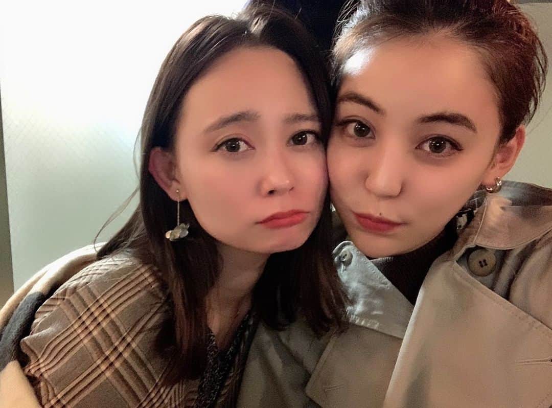 本田しおりのインスタグラム：「今年の南條納め。  考え方が似とるけ、ポジティブな事もネガティブな事も賛同しあってヒートアップしてしまうけど🤣  本当に沢山助けられてます。 いつも本当にありがとう♡  来年もよろしくお願い申し上げます」