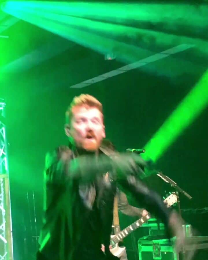 ヒンダーのインスタグラム：「We are PUMPED to see you all tomorrow at the Blue Note in Harrison, OH! Who's ready?!」