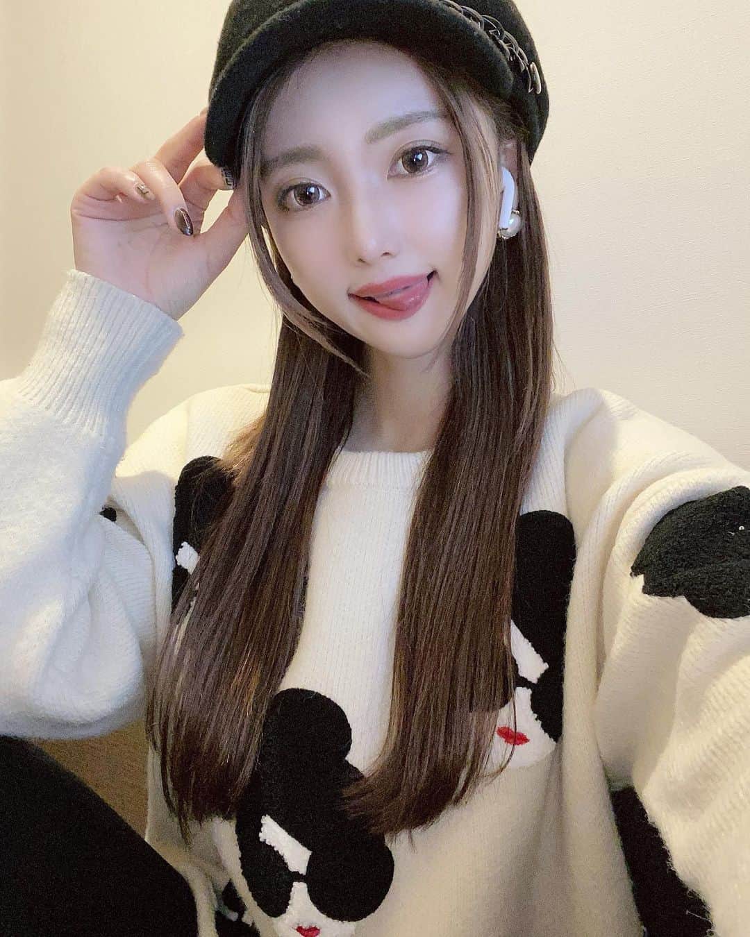 のインスタグラム：「. . このトップス可愛くてお気に入り❤︎ㅋㅋ . . @selectshop_parfait のだよ😛 . . . #pr」