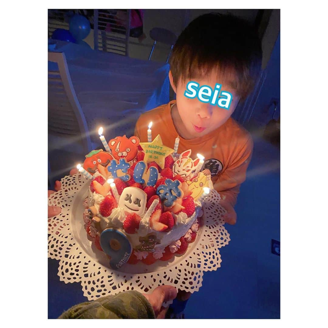 辻希美さんのインスタグラム写真 - (辻希美Instagram)「改めて青空９歳のお誕生日おめでとう٩(๑>∀<๑)۶🎂💕💕👏 #青空 #9歳 #birthday #🎂💕 #詳しくはblogにて #のんピース　にて #❤️」12月27日 11時48分 - tsujinozomi_official