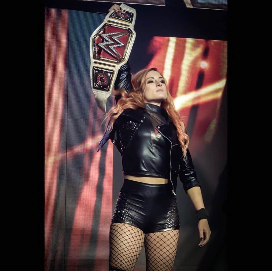 レベッカ・ノックスのインスタグラム：「Made a little more history tonight at The Garden.  History maker Game changer #wwemsg」